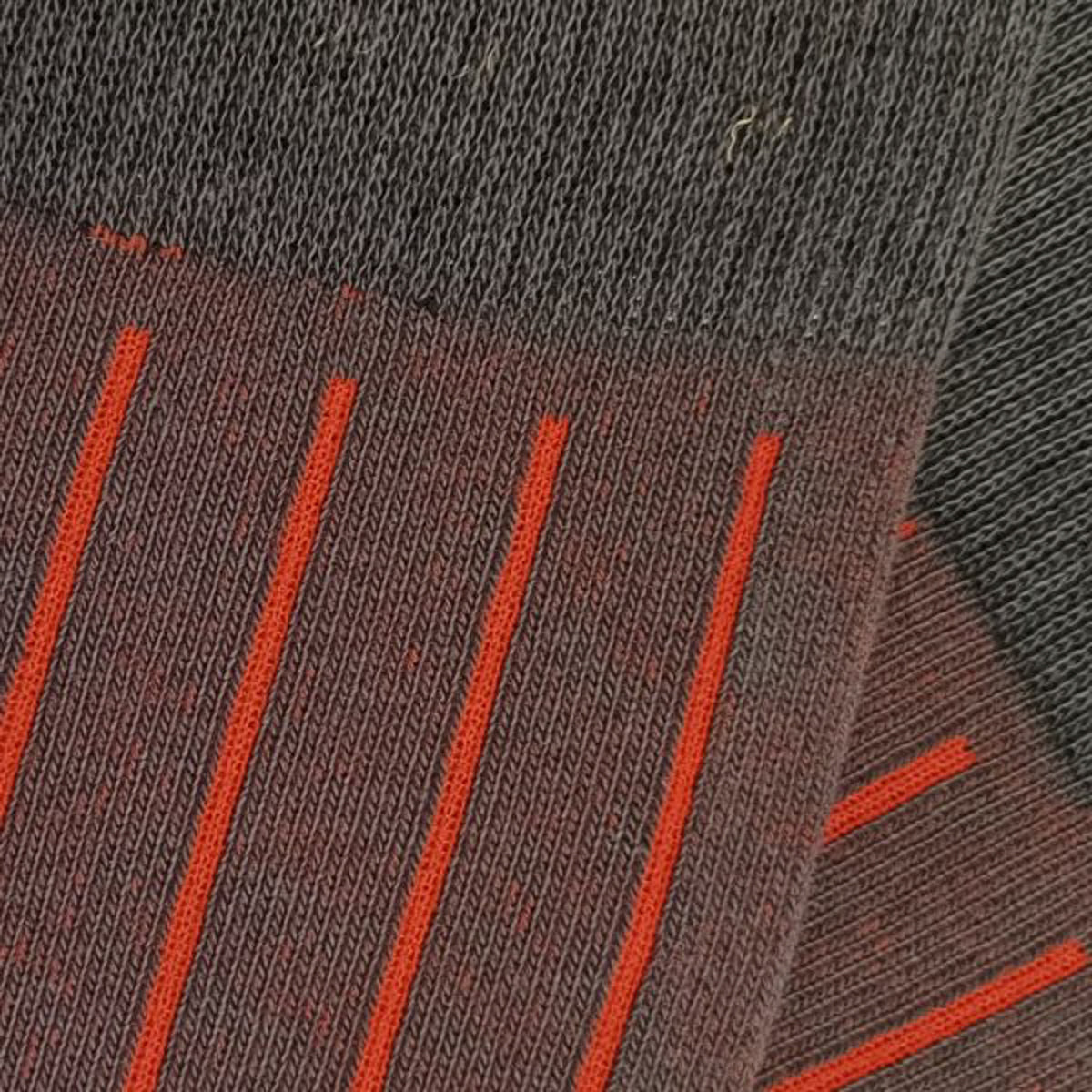 Calcetines Canalé Gris Y Rojo